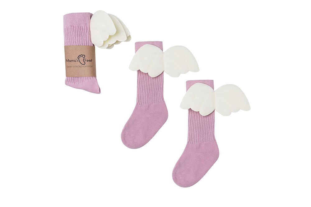Roze kniekousen Pink Angles voor mama met witte vleugeltjes, los en opgerold met een wikkel.
