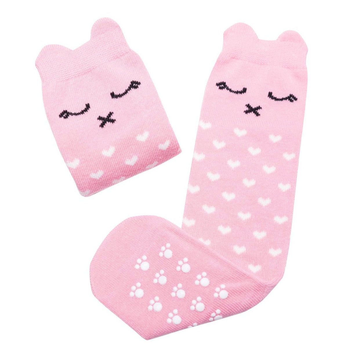 Detail van roze Lilly a Pinky Kitty kniekousen met kattengezichtjes, witte hartjes en pootafdrukken op de zool.