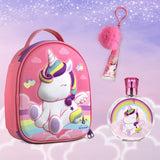 Eau My Unicorn geschenkset met roze eenhoornzipcase, eau de toilette en lipgloss tegen een paarse wolkenachtergrond.