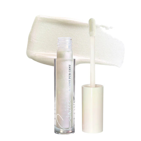 Lipgloss Camille No Go in transparante huls met losse applicator en een licht glanzende glossveeg op de achtergrond.