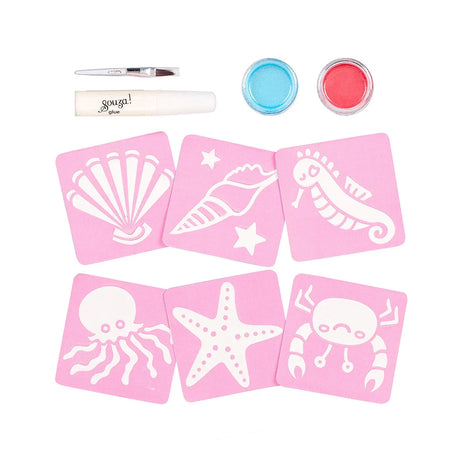 Zeemeermin tattooset met zes roze zeefiguursjablonen, blauwe en roze glitters, lijm en aanbrengborsteltje.